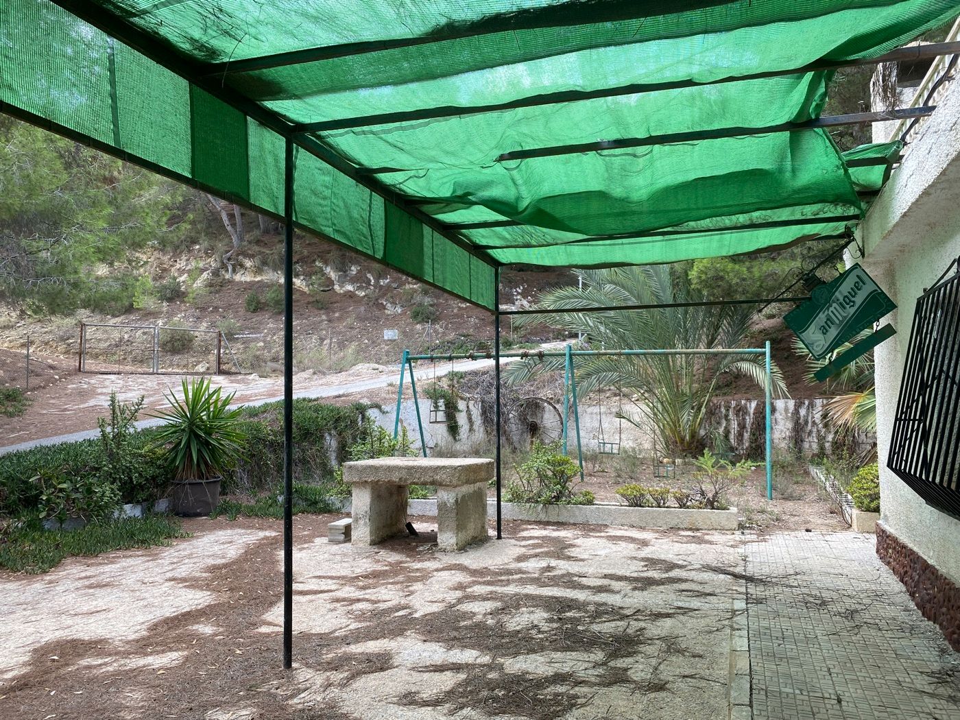 Finca rural para proyecto turístico con apartamentos, restaurante, piscina en Orihuela