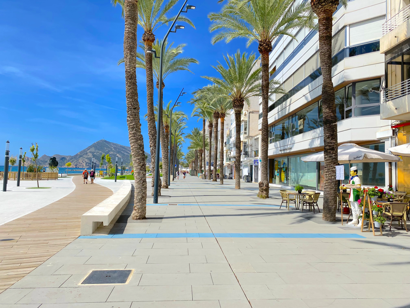 Frontline investment opportunity with sea views in Altea